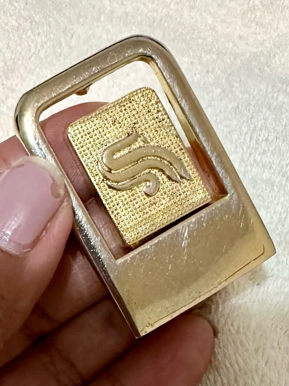 Vintage Gold S Logo 1